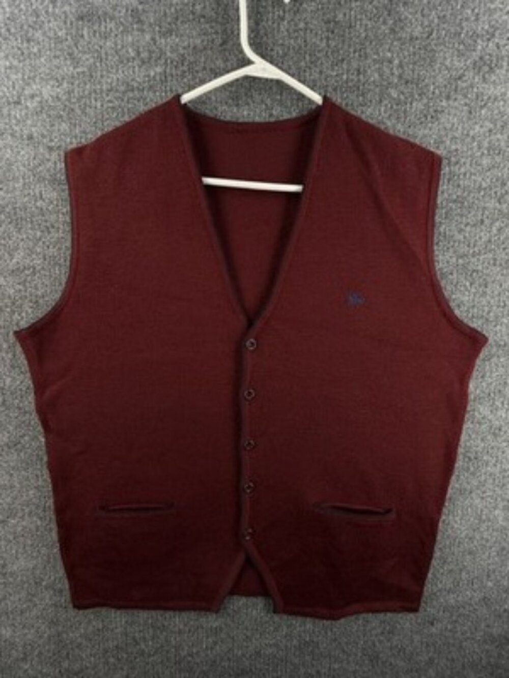 Burberry Dark Red V-Neck Logo Size 8 Sleeveless Sleeve Vest Solid Knit Sweater